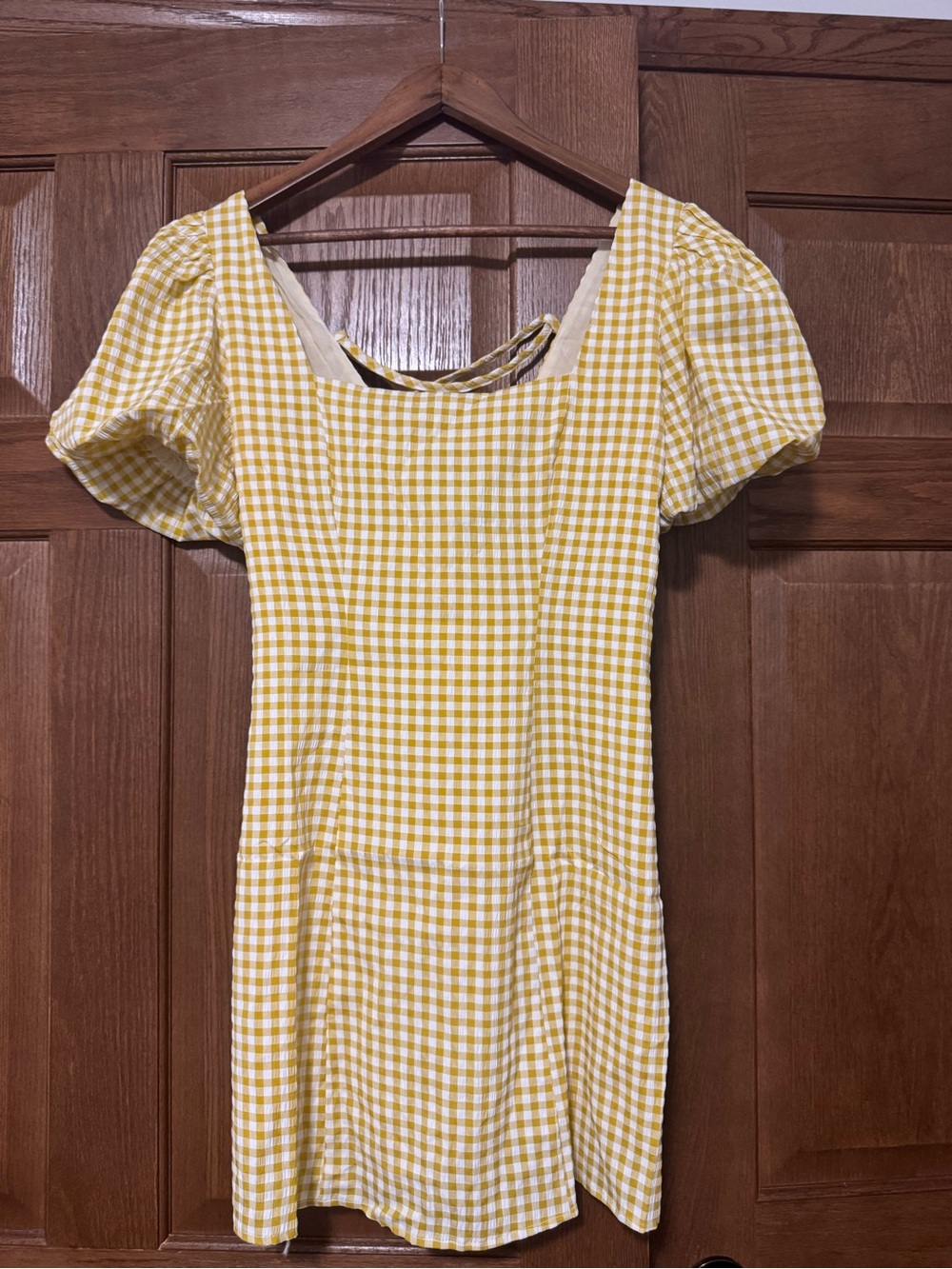 Yellow Gingham Puff-Sleeve dress
